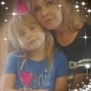 Meet your Posher, Gloria